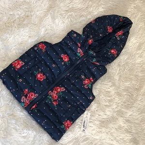 NWT Peyton & Parker sleeveless floral hooded vest